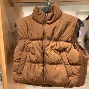 H&M Brown cropped vest